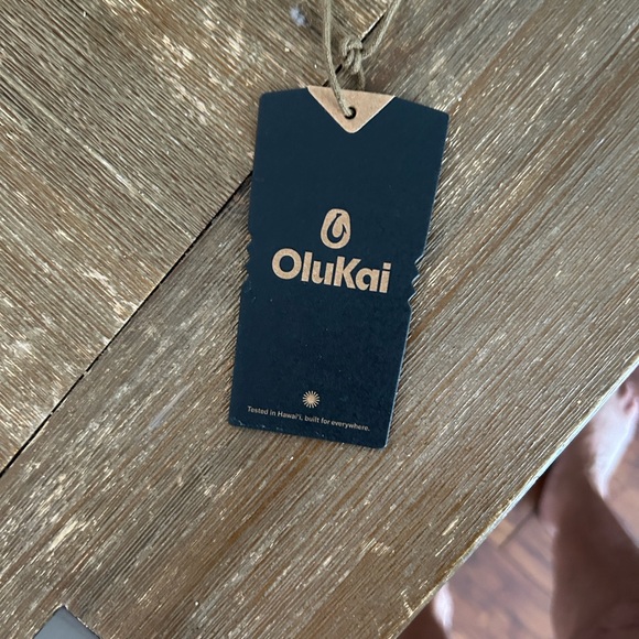 OluKai Women's Cream Sandals with tan Accent - Picture 4 of 4